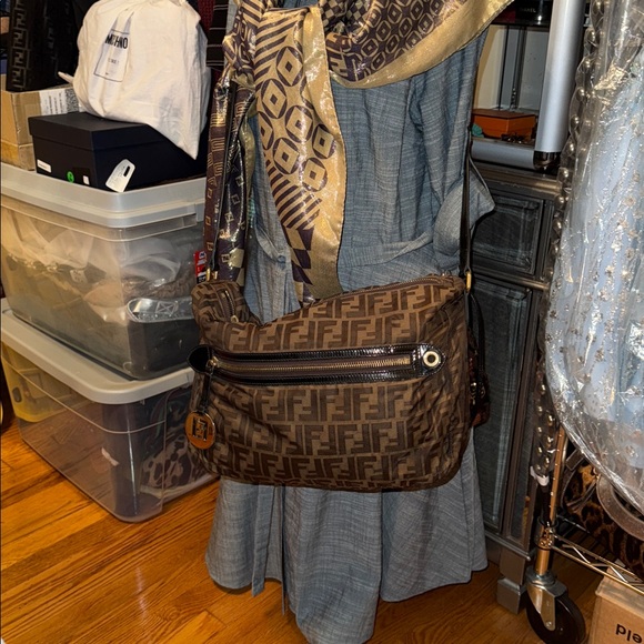 Preloved Fendi crossbody bag great condition FF long brown color nylon - Picture 10 of 13